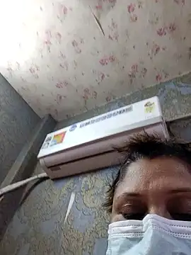 Snapshot of kunjan789 chatting on November 26, 5:57 pm kunjan789 online show from November 26, 5:57 pm