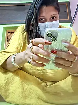 Snapshot of kunjan789 chatting on February 11, 2:03 am kunjan789 online show from February 11, 2:03 am