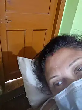 Snapshot of kunjan789 chatting on February 24, 4:16 am kunjan789 online show from February 24, 4:16 am