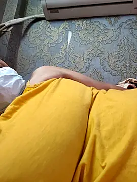 Snapshot of kunjan789 chatting on November 28, 7:25 pm kunjan789 online show from November 28, 7:25 pm