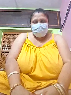 Snapshot of kunjan789 chatting on February 21, 1:33 am kunjan789 online show from February 21, 1:33 am