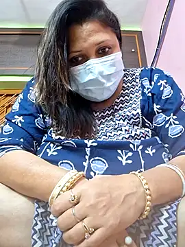 Snapshot of kunjan789 chatting on December 29, 2:06 am kunjan789 online show from December 29, 2:06 am