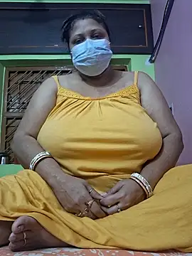 Snapshot of kunjan789 chatting on October 29, 2:10 am kunjan789 online show from October 29, 2:10 am