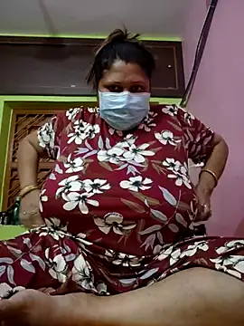 Snapshot of kunjan789 chatting on December 15, 6:08 am kunjan789 online show from December 15, 6:08 am