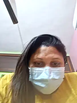 Snapshot of kunjan789 chatting on January 17, 10:55 am kunjan789 online show from January 17, 10:55 am