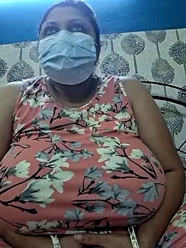 Snapshot of kunjan789 chatting on September 25, 4:07 am kunjan789 online show from September 25, 4:07 am