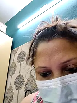 Snapshot of kunjan789 chatting on November 30, 2:56 am kunjan789 online show from November 30, 2:56 am