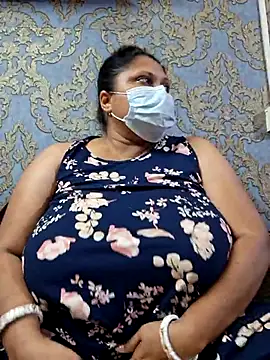 Snapshot of kunjan789 chatting on September 18, 6:11 pm kunjan789 online show from September 18, 6:11 pm