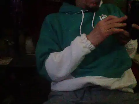 Snapshot of mrdemoncrowly chatting on June 10, 4:03 am mrdemoncrowly online show from June 10, 4:03 am