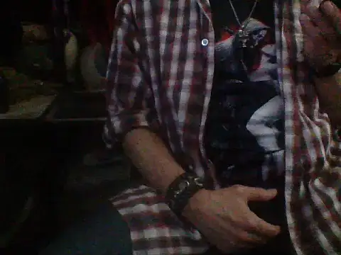 Snapshot of mrdemoncrowly chatting on June 27, 12:22 pm mrdemoncrowly online show from June 27, 12:22 pm