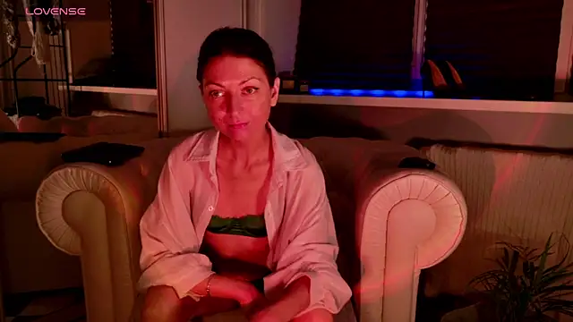 Your Little Milf online show from March 30, 7:15 pm