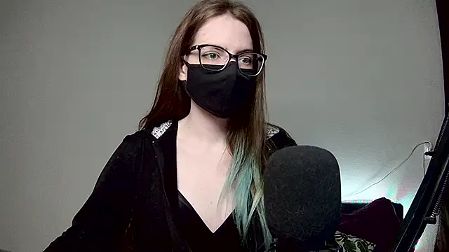 Snapshot of amber_candyfloss chatting on October 6, 10:54 pm amber candyfloss online show from October 6, 10:54 pm