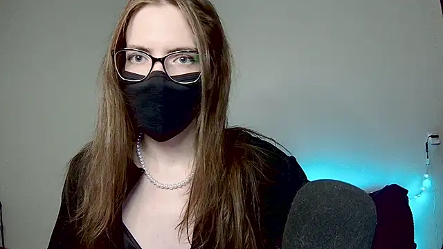 amber candyfloss online show from May 3, 1:44 am