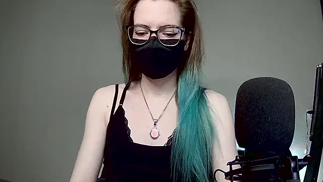 Snapshot of amber_candyfloss chatting on February 5, 10:44 pm amber candyfloss online show from February 5, 10:44 pm