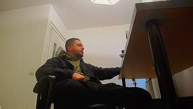JoshKnights online show from October 3, 5:09 am