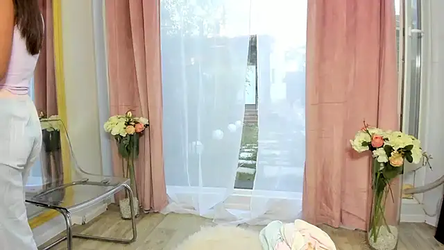 Snapshot of Selena_Reeves chatting on September 24, 5:47 am Selena Reeves online show from September 24, 5:47 am