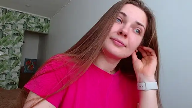 Snapshot of Olivia_shine chatting on February 25, 5:41 am Olivia shine online show from February 25, 5:41 am