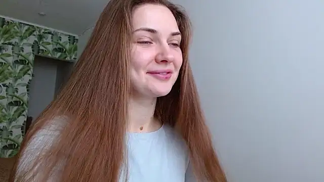Snapshot of Olivia_shine chatting on February 16, 5:26 am Olivia shine online show from February 16, 5:26 am