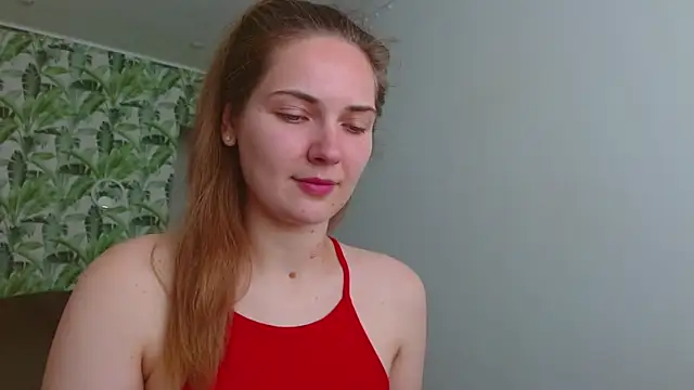 Snapshot of Olivia_shine chatting on July 3, 4:19 am Olivia shine online show from July 3, 4:19 am
