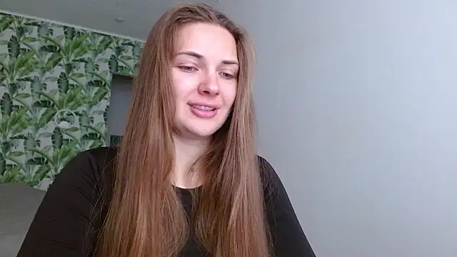 Snapshot of Olivia_shine chatting on October 5, 4:25 am Olivia shine online show from October 5, 4:25 am