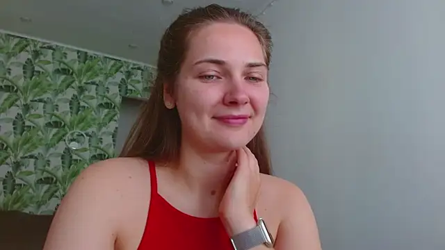 Snapshot of Olivia_shine chatting on July 5, 4:19 am Olivia shine online show from July 5, 4:19 am