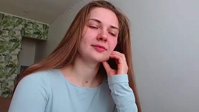 Snapshot of Olivia_shine chatting on February 28, 5:26 am Olivia shine online show from February 28, 5:26 am