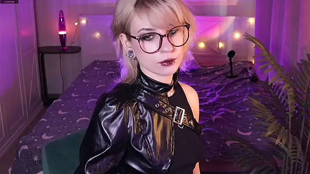  Moonlight t online show from April 2, 8:54 am