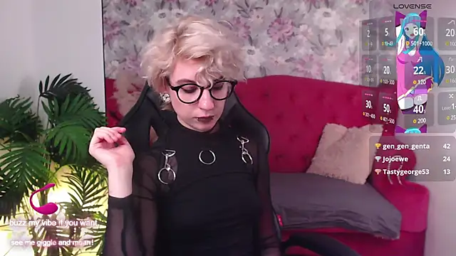  Moonlight t online show from March 3, 7:07 pm