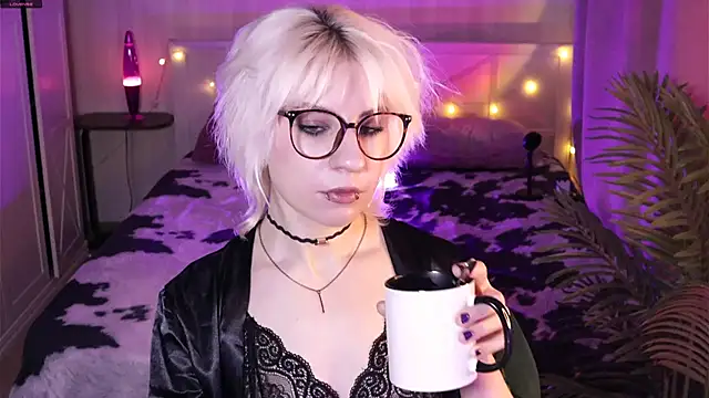  Moonlight t online show from March 1, 8:14 am