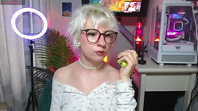  Moonlight t online show from October 14, 9:32 am