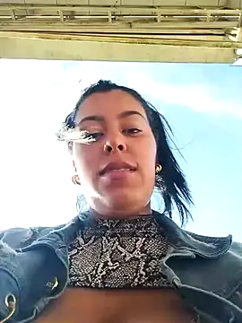 Snapshot of Emily_Wane chatting on January 7, 9:46 pm Emily Wane online show from January 7, 9:46 pm
