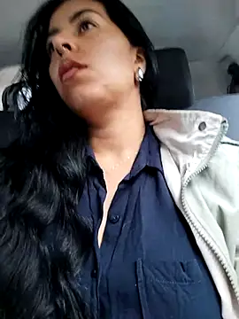 Snapshot of Emily_Wane chatting on February 11, 4:51 pm Emily Wane online show from February 11, 4:51 pm