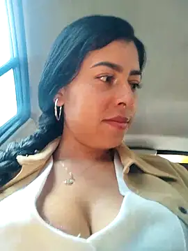 Snapshot of Emily_Wane chatting on February 25, 3:23 pm Emily Wane online show from February 25, 3:23 pm