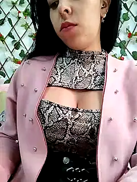 Snapshot of Emily_Wane chatting on September 19, 5:50 pm Emily Wane online show from September 19, 5:50 pm