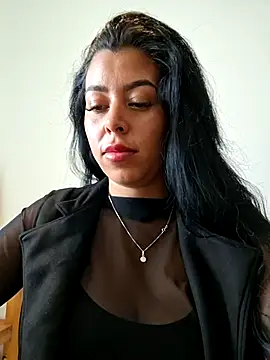 Emily Wane online show from July 7, 5:16 pm