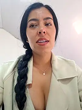 Emily Wane online show from May 14, 5:32 pm