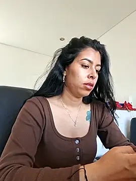 Emily Wane online show from June 23, 3:10 pm