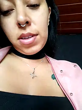 Snapshot of Emily_Wane chatting on September 17, 4:53 pm Emily Wane online show from September 17, 4:53 pm