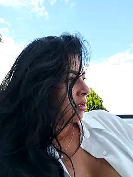 Snapshot of Emily_Wane chatting on February 18, 7:43 pm Emily Wane online show from February 18, 7:43 pm