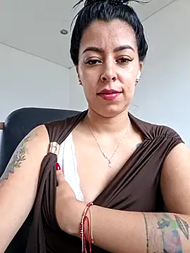 Emily Wane online show from June 15, 3:01 pm