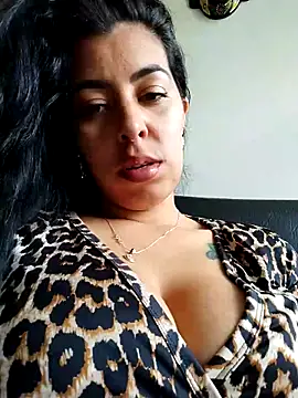 Snapshot of Emily_Wane chatting on February 7, 6:27 pm Emily Wane online show from February 7, 6:27 pm