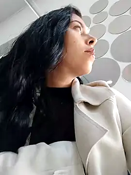 Emily Wane online show from April 17, 8:22 pm