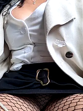 Emily Wane online show from May 4, 4:32 pm