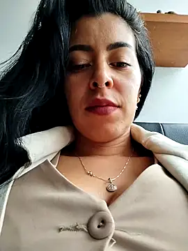 Snapshot of Emily_Wane chatting on October 18, 4:42 pm Emily Wane online show from October 18, 4:42 pm
