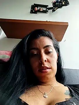 Snapshot of Emily_Wane chatting on October 21, 4:28 pm Emily Wane online show from October 21, 4:28 pm