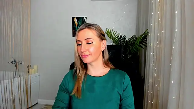 PassionGlow online show from March 17, 3:40 pm