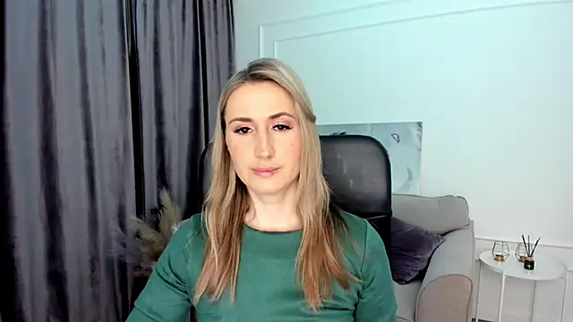 PassionGlow online show from February 26, 3:35 am