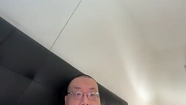 Snapshot of slaveasianboy chatting on May 13, 3:19 pm slaveasianboy online show from May 13, 3:19 pm