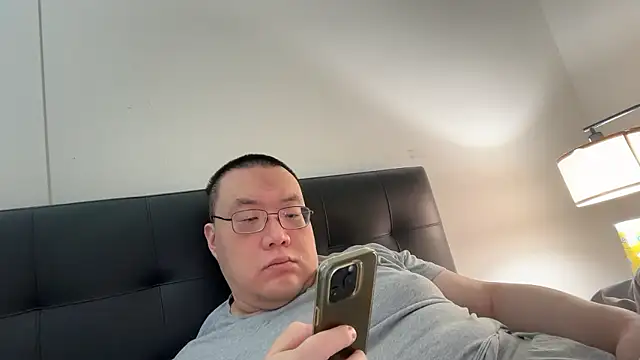Snapshot of slaveasianboy chatting on May 31, 2:12 pm slaveasianboy online show from May 31, 2:12 pm