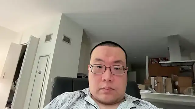 Snapshot of slaveasianboy chatting on December 17, 4:34 pm slaveasianboy online show from December 17, 4:34 pm